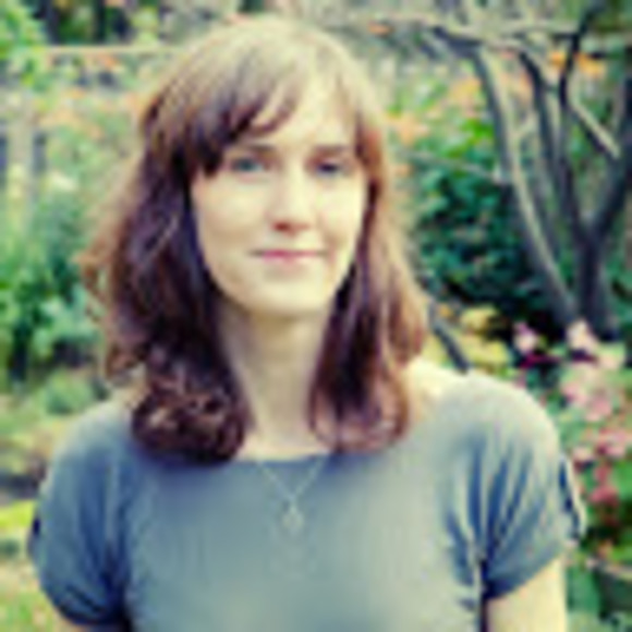 Meet your Posher, Claire - Picture 1 of 1